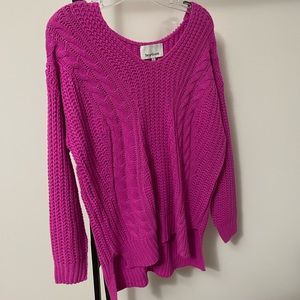 Heartloom Vneck Knit Sweater size S